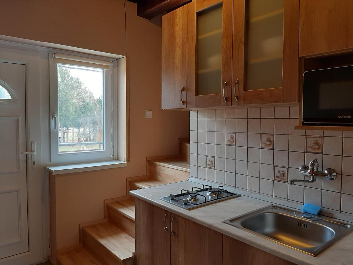 Egniss Apartman 2 Bogacs Ngoại thất bức ảnh