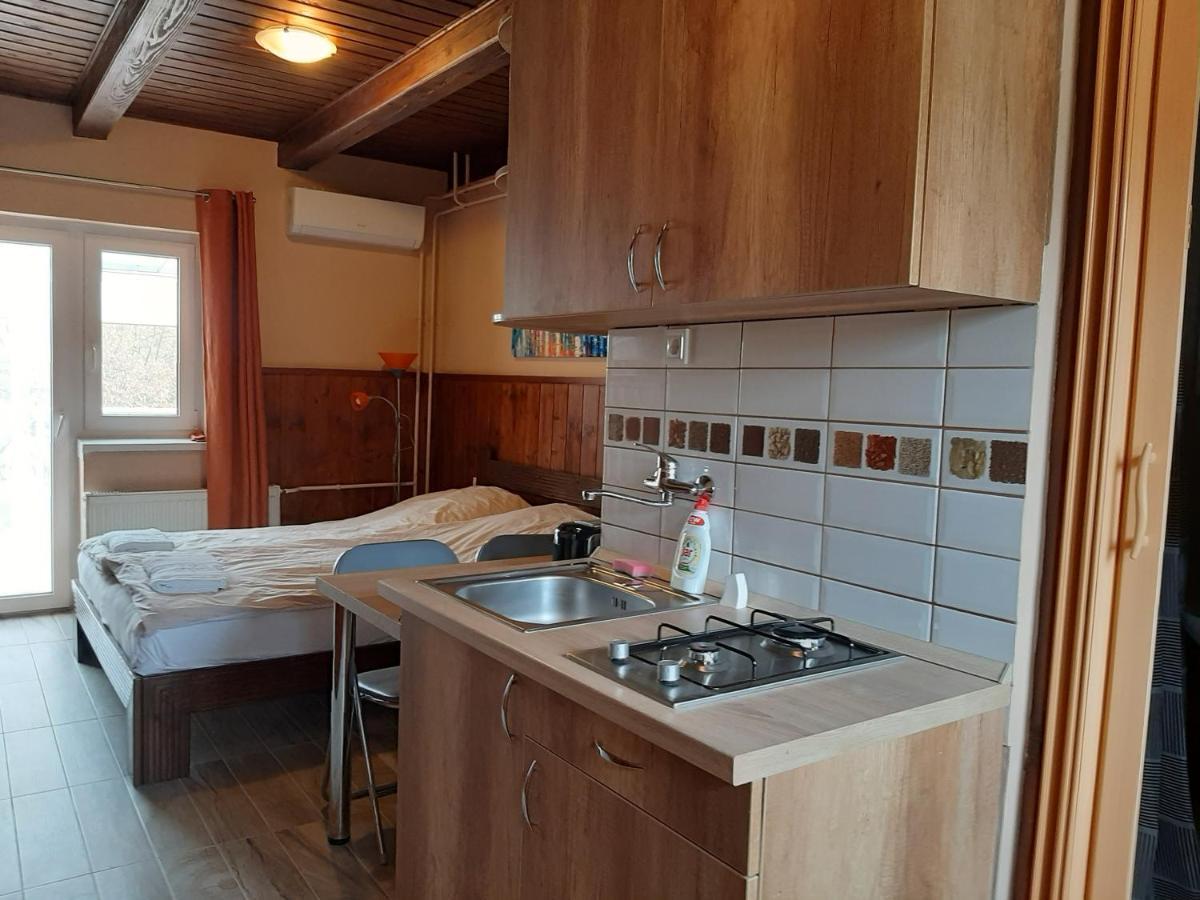 Egniss Apartman 2 Bogacs Ngoại thất bức ảnh