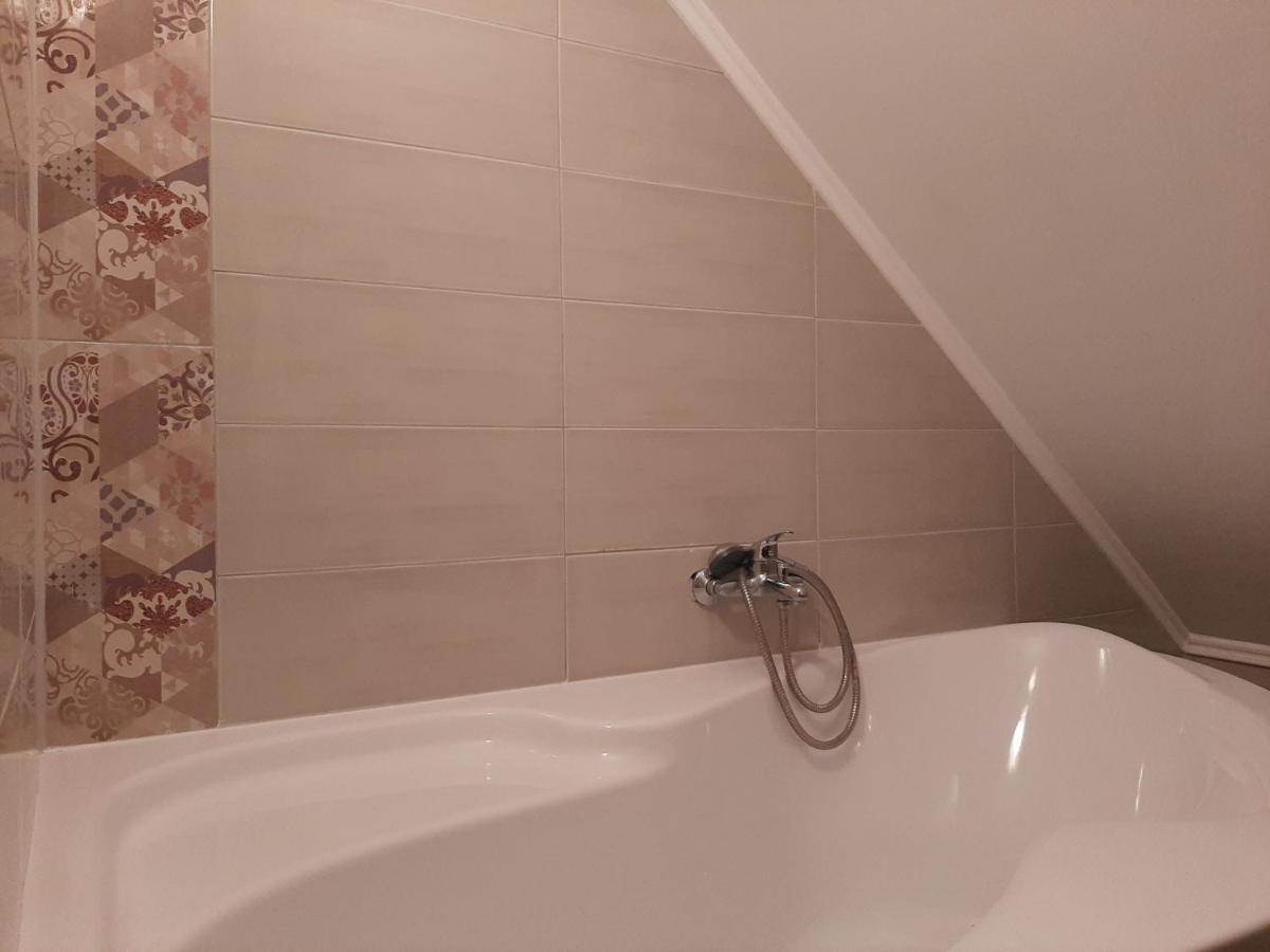 Egniss Apartman 2 Bogacs Ngoại thất bức ảnh